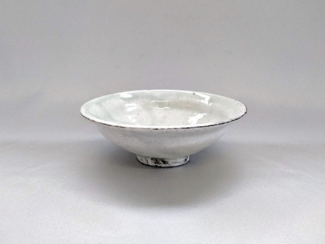 White Slip Shallow 4.5-Sun Bowl - Crafted By Seiji Okuda