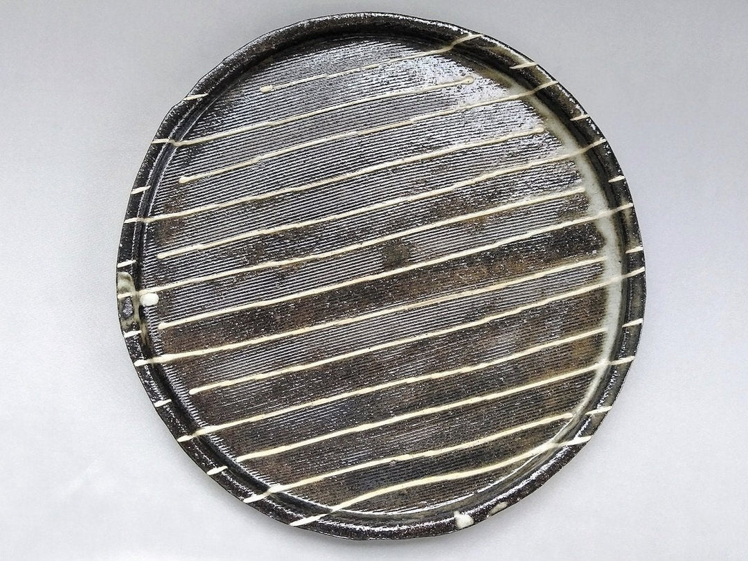 Slip Trailing 29cm Round Plate - Crafted By Seisaku Kusaka/Mari