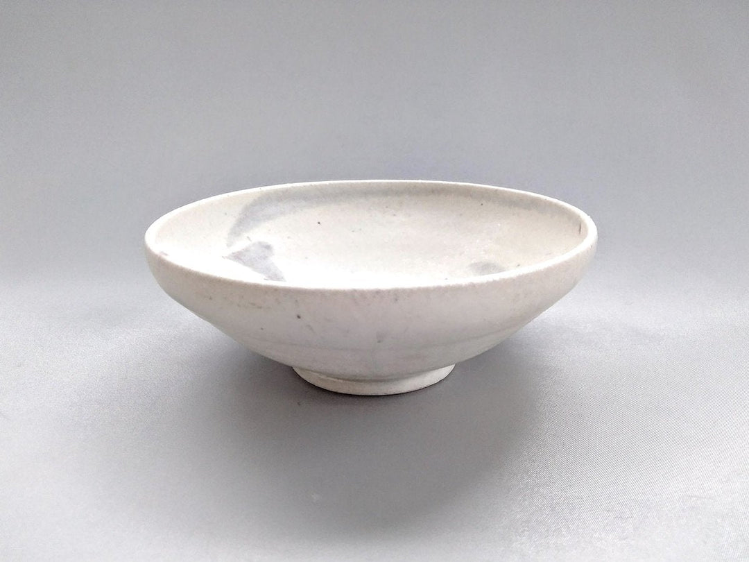 Saigo Fukai Round Flat Bowl - Crafted By Minami Kiln
