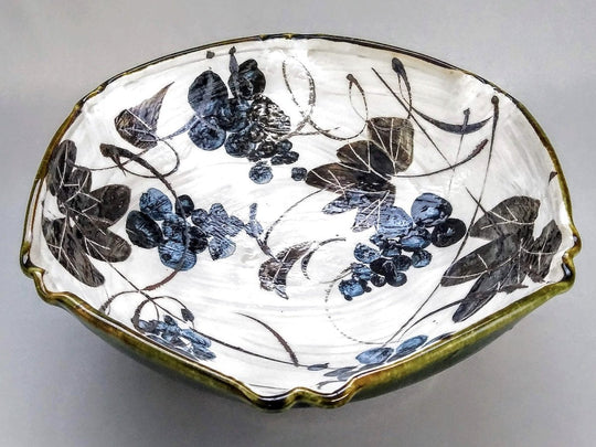 【Japanese Pottery】Karatsu Kiln: The Heartbeat of Timeless Pottery Craftsmanship