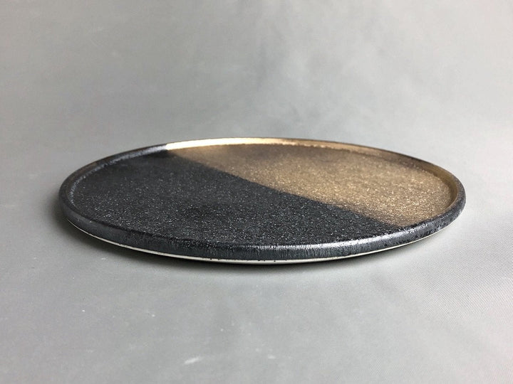 Crystal hankin lacqueRed 18cm Round Plate with Edges - Crafted By Toetsu Kiln