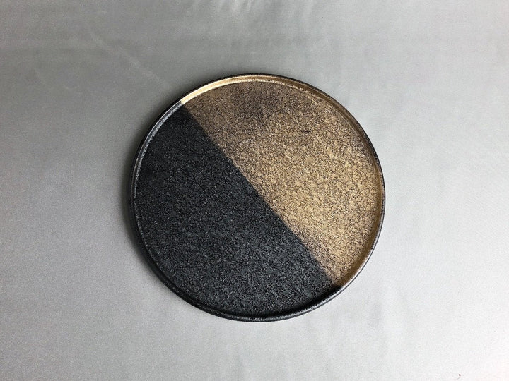 Crystal hankin lacqueRed 18cm Round Plate with Edges - Crafted By Toetsu Kiln