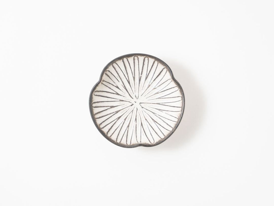 Lobed Plate, 3-Sun — Hand-Glazed Japanese Pottery by Masanori Yamamoto