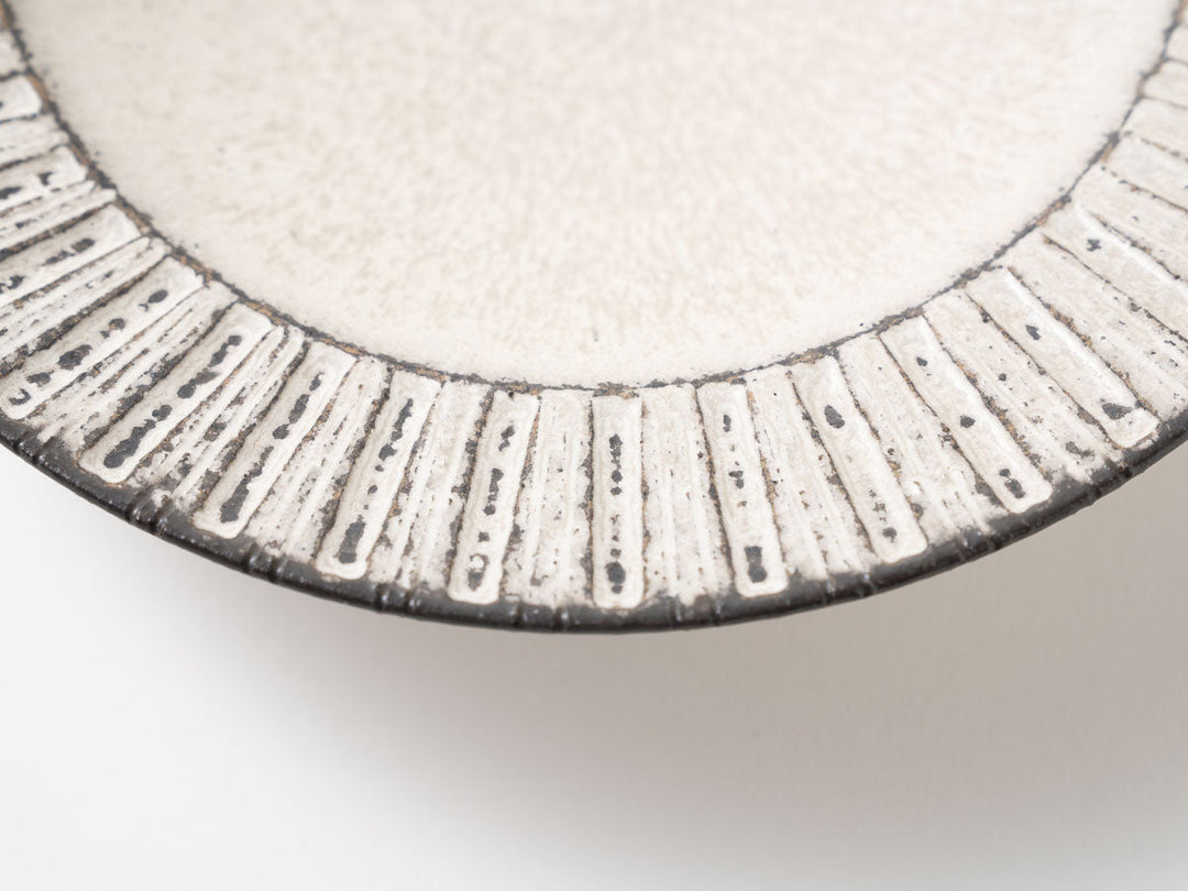 Rim Plate, Medium, White, Shinogi — Hand-Glazed Japanese Pottery by Masanori Yamamoto