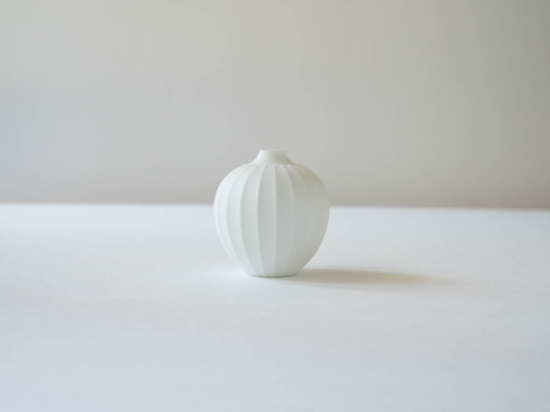 Single Flower Vase Carved - Crafted By Yamahira Kiln