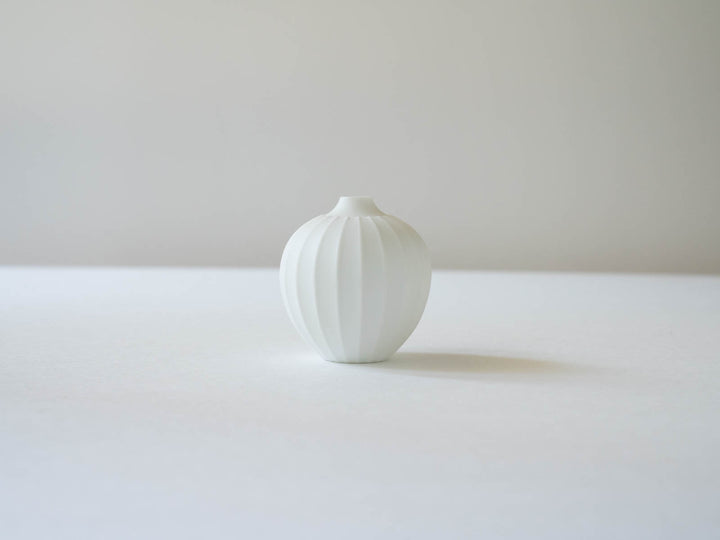 Single Flower Vase Carved - Crafted By Yamahira Kiln