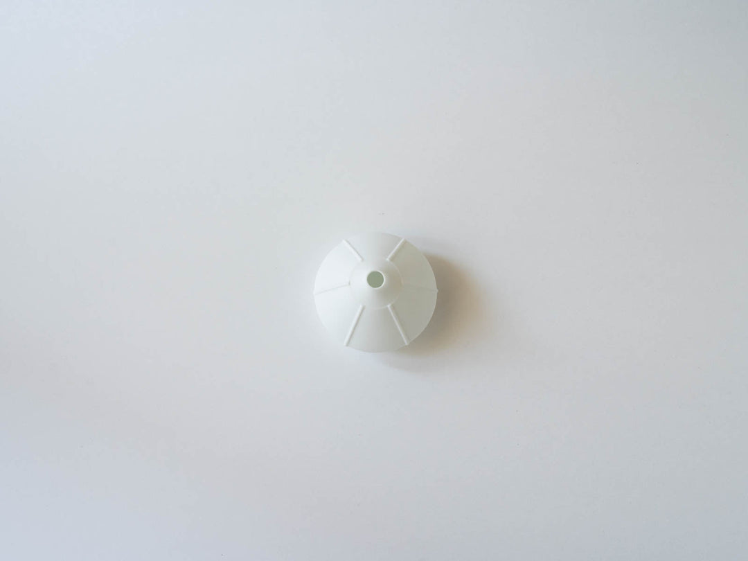 Single Flower Vase Slip Trailing - Crafted By Yamahira Kiln