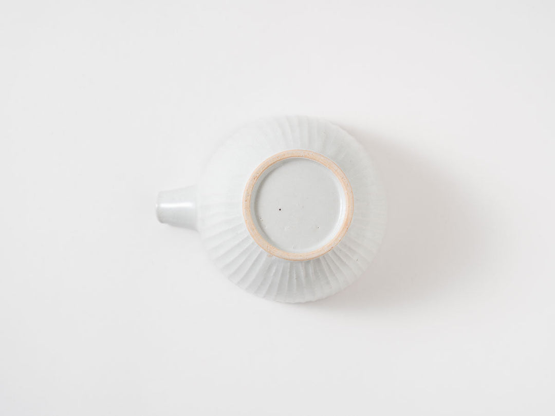 Wood-Fired White Porcelain Ribbed Katakuchi - Crafted By Hitoshi Kato