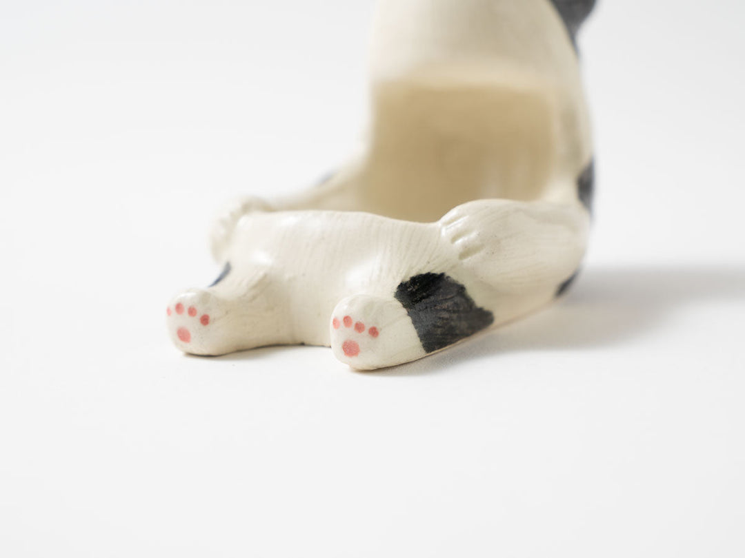 Tuxedo Cat Ladle Rest — Hand-Painted Japanese Pottery by Ryo Makita