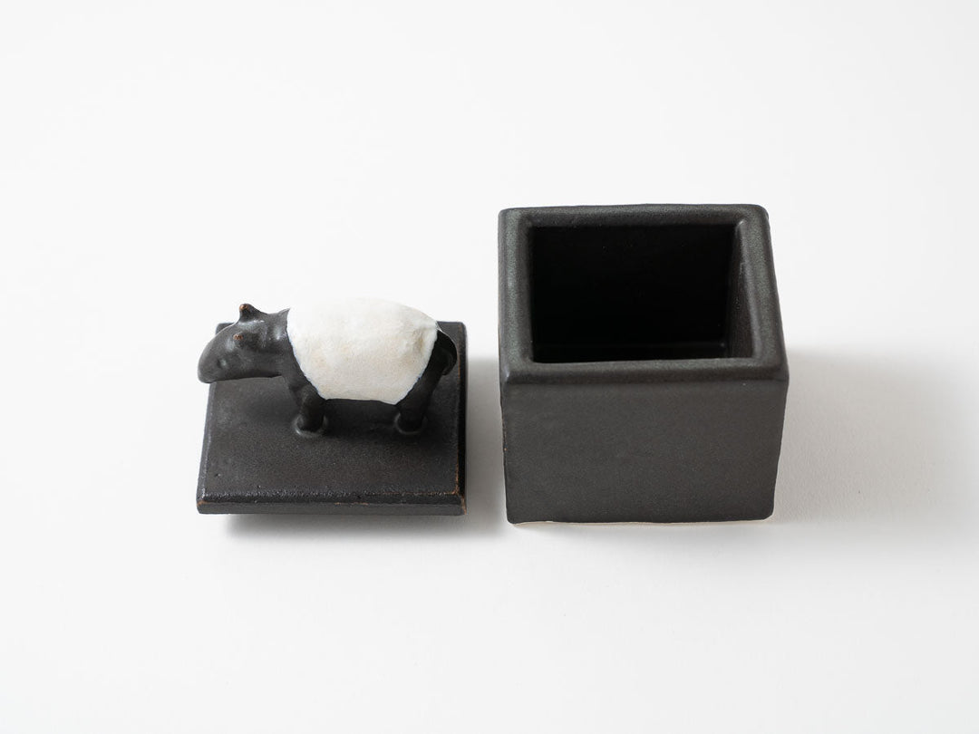 Tapir Cube Object — Hand-Painted Japanese Pottery by Ryo Makita