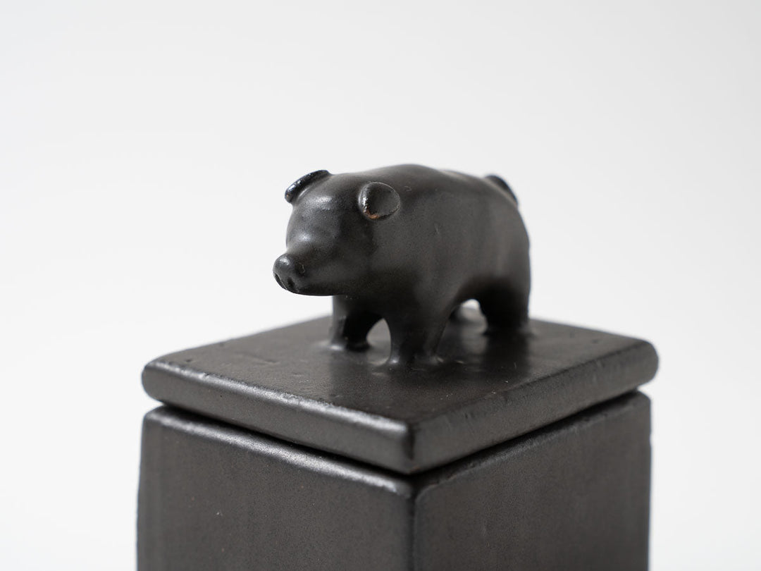 Pig Cube Object — Hand-Painted Japanese Pottery by Ryo Makita