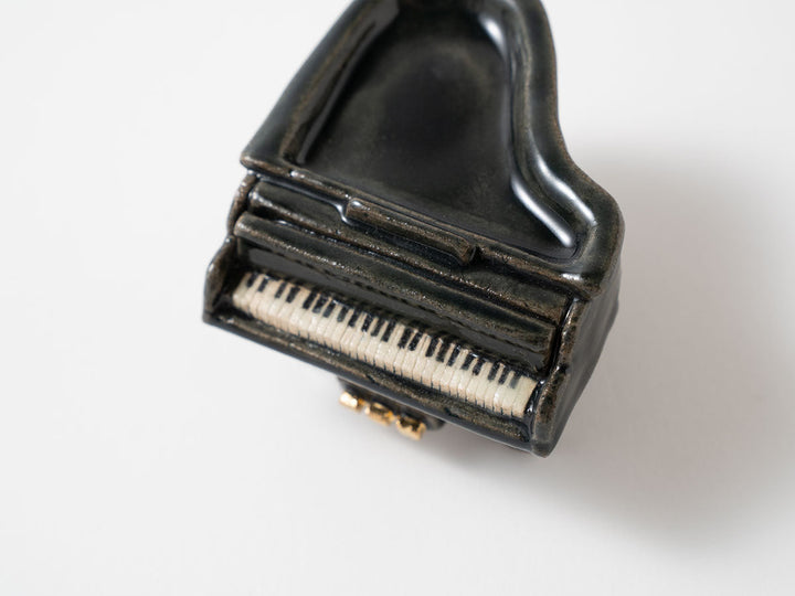 Piano Mamezara Plate — Ryo Makita