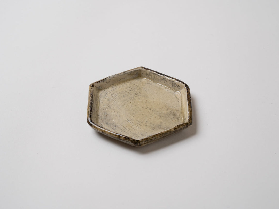 Brush Mark Hexagonal Small Plate - Crafted By Otenjia Kiln
