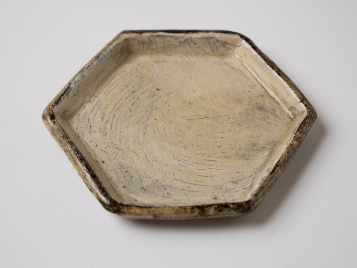 Brush Mark Hexagonal Small Plate - Crafted By Otenjia Kiln