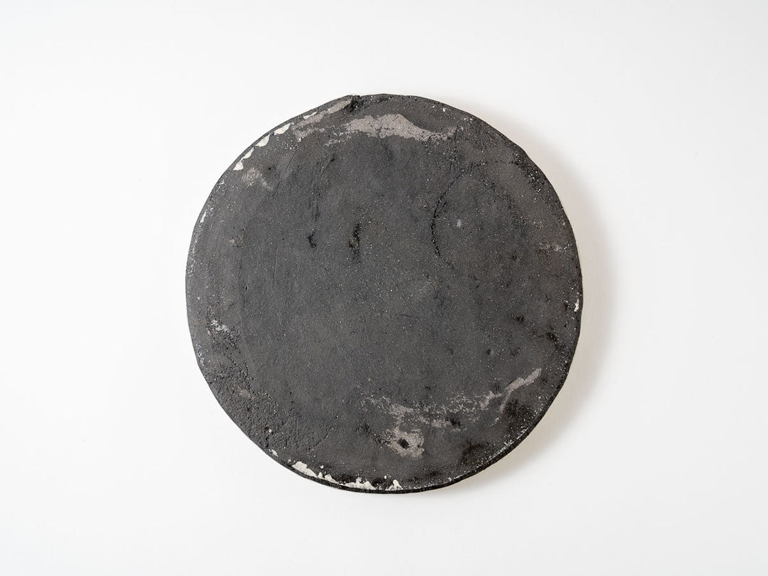 White Slip (Black) Rim Round Plate (8-inch) - Crafted By Taeko Kajiwara