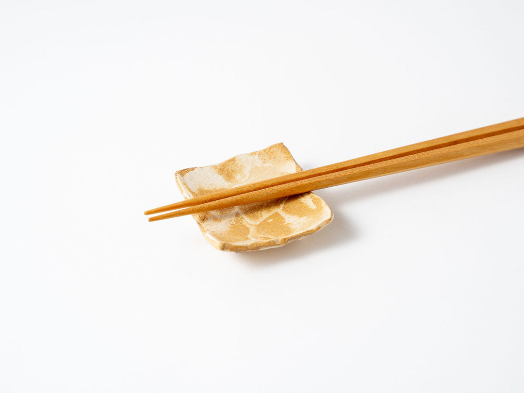 Scratched Pattern (Yellow) Square Chopstick Rest - Crafted By Taeko Kajiwara