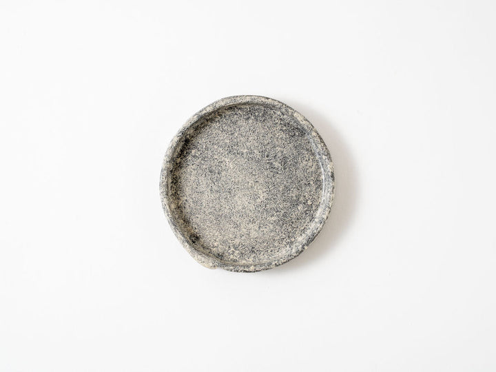 White Slip (Black) Rim Round Plate (Hime) - Crafted By Taeko Kajiwara