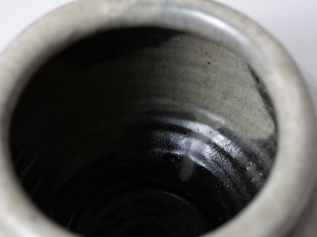 Jar — Hand-Formed Japanese Pottery by Motoyuki Tonoike