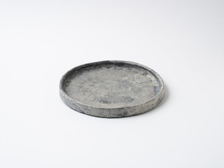 White Slip Black Round Plate Medium - Crafted By Taeko Kajiwara