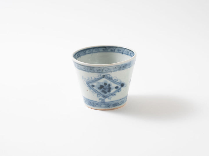 Soba Cup with Diamond Window Pattern — Hand-Painted Japanese Porcelain by Shotaro Yokota