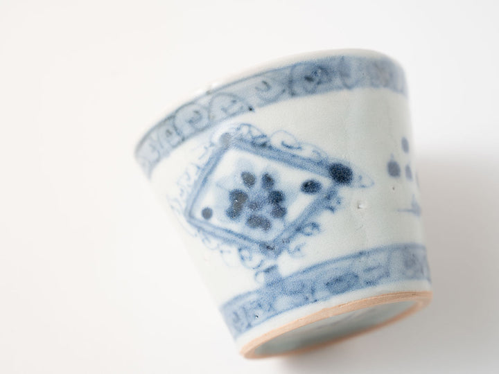 Soba Cup with Diamond Window Pattern — Hand-Painted Japanese Porcelain by Shotaro Yokota