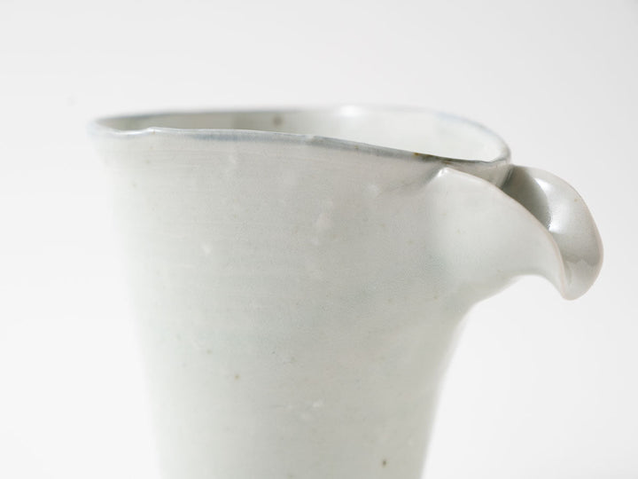 Katakuchi Spouted Bowl, White Porcelain Izumiyama Glaze Crafted By Shotaro Yokota