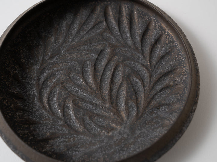 Round Plate 6-Sun Black - Crafted By Jun Fujiwara