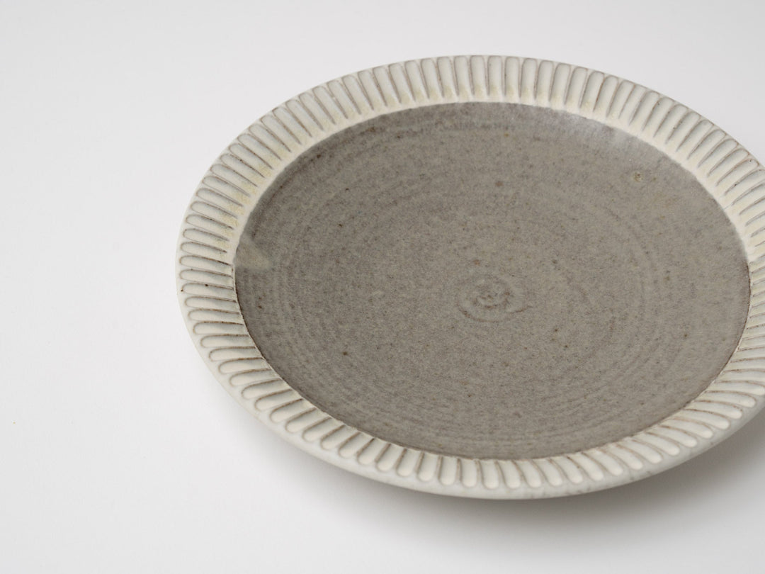 White Ribbed 8-Sun Plate - Crafted By Noriyuki Nagamine