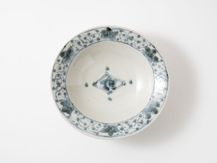 Annan-Style (Porcelain) Rimmed Double-Naburi 7-Sun Bowl, Vined Karakusa Pattern Crafted By Katsuro Yokota
