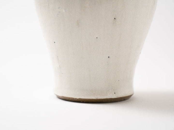 White Flower Vase - Crafted By Yuichi Hirai