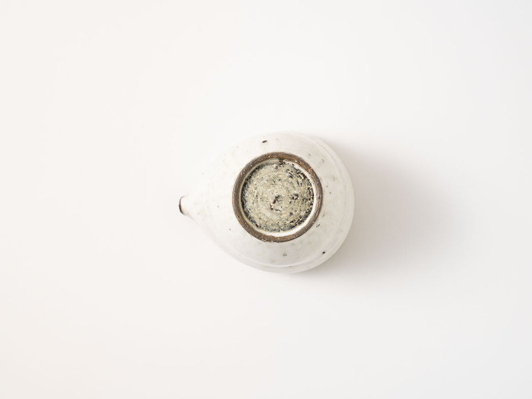 White Katakuchi Sake Pourer Crafted By Yuichi Hirai