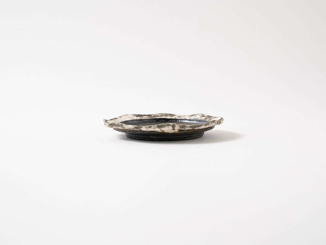 Mud Glaze Wavy Small Plate - Crafted By Yuichi Hirai