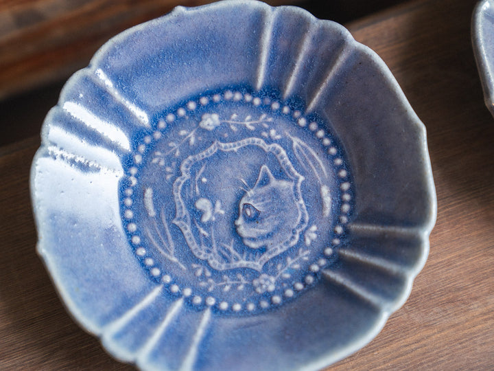 Cat Motif Flower-Rim Small Bowl - Crafted By Hitomi Yamazaki
