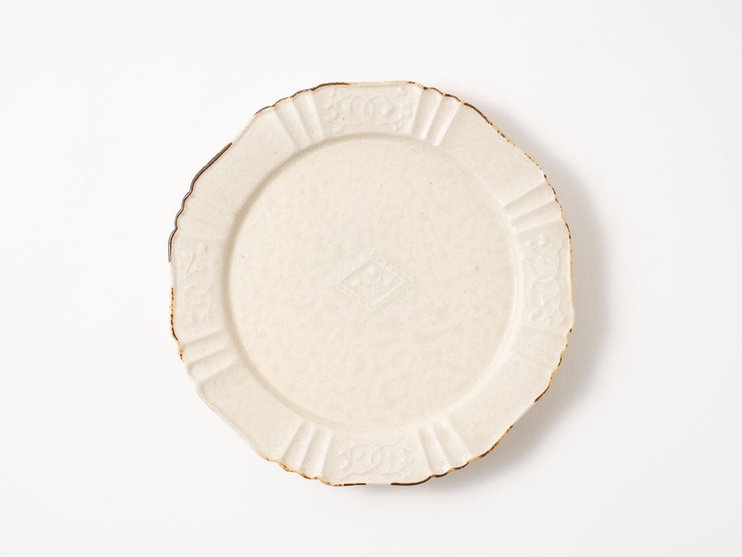 Tulip-Pattern Lobed Rim Plate — Hand-Painted Japanese Pottery by Hitomi Yamasaki
