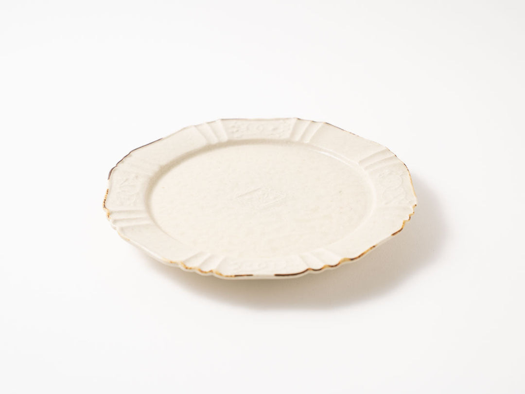Tulip-Pattern Lobed Rim Plate — Hand-Painted Japanese Pottery by Hitomi Yamasaki