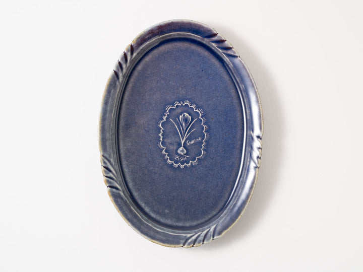 Ruffled-Rim Oval Plate, b — Hand-Painted Japanese Pottery by Hitomi Yamasaki