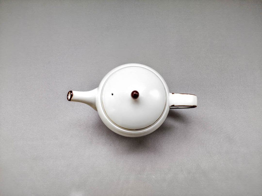 Pot Rusted Edge White Matte - Crafted By Koyo Kiln