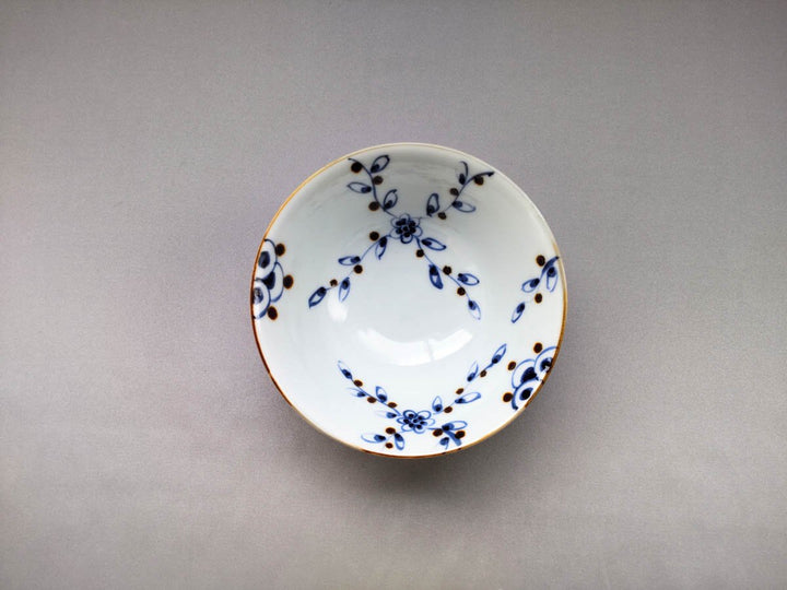 Large Vine Arabesque Rice Bowl - Crafted By Tokushichi Kiln