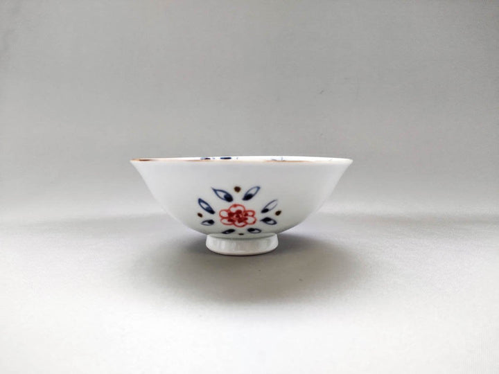 Small Vine Arabesque Rice Bowl - Crafted By Tokushichi Kiln