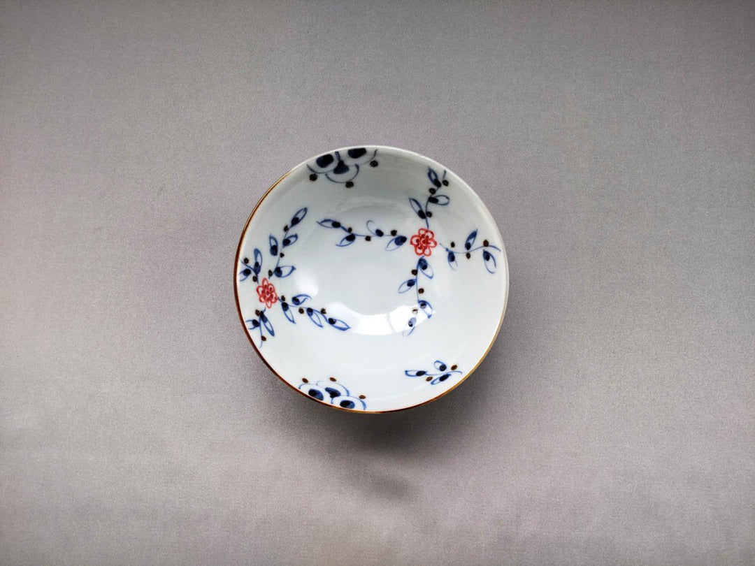Small Vine Arabesque Rice Bowl - Crafted By Tokushichi Kiln