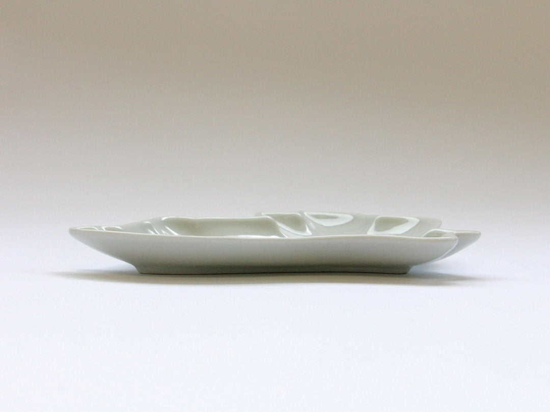 Rabbit Plate White - Crafted By Tokushichi Kiln