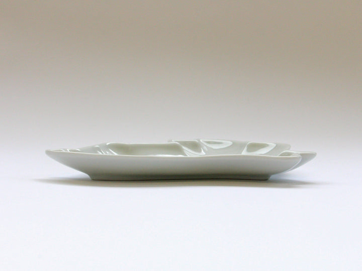 Rabbit Plate White - Crafted By Tokushichi Kiln