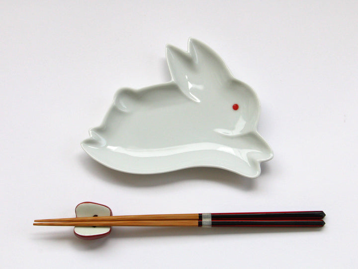 Rabbit Plate White - Crafted By Tokushichi Kiln