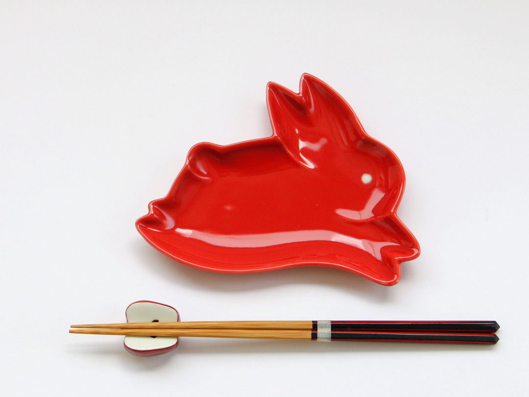 Rabbit Plate Red - Crafted By Tokushichi Kiln