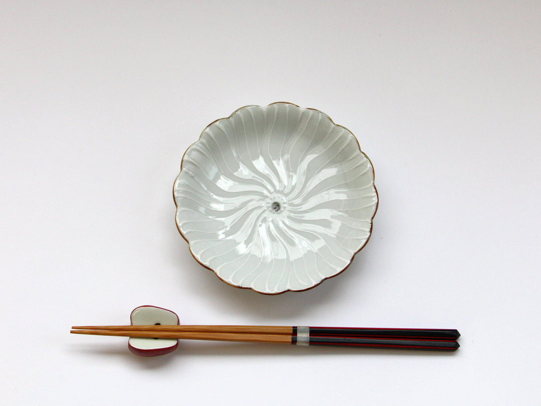 Slip Trailing Petal Flower Plate White Porcelain - Crafted By Tokushichi Kiln