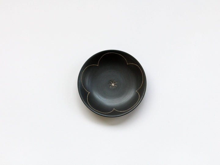 Black ceramic Carving (Japanese) 2.5-Sun Plate Ume - Crafted By Tamori Pottery