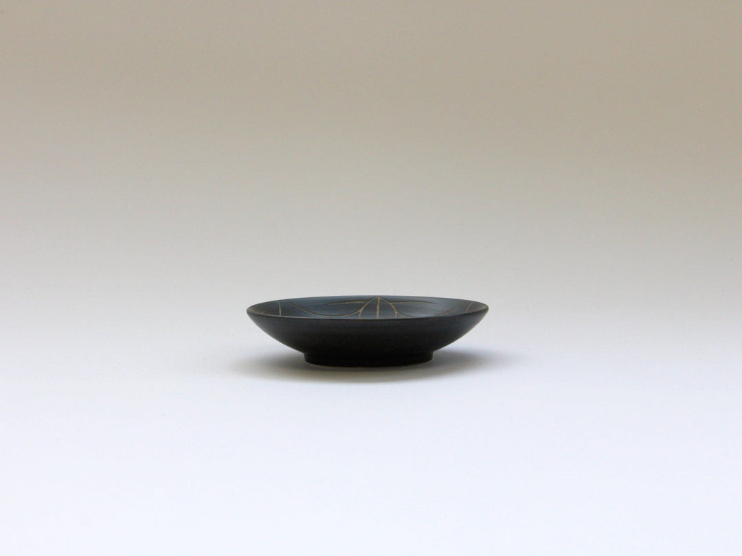 Black ceramic Carving (Japanese) 2.5-Sun Plate bamboo - Crafted By Tamori Pottery