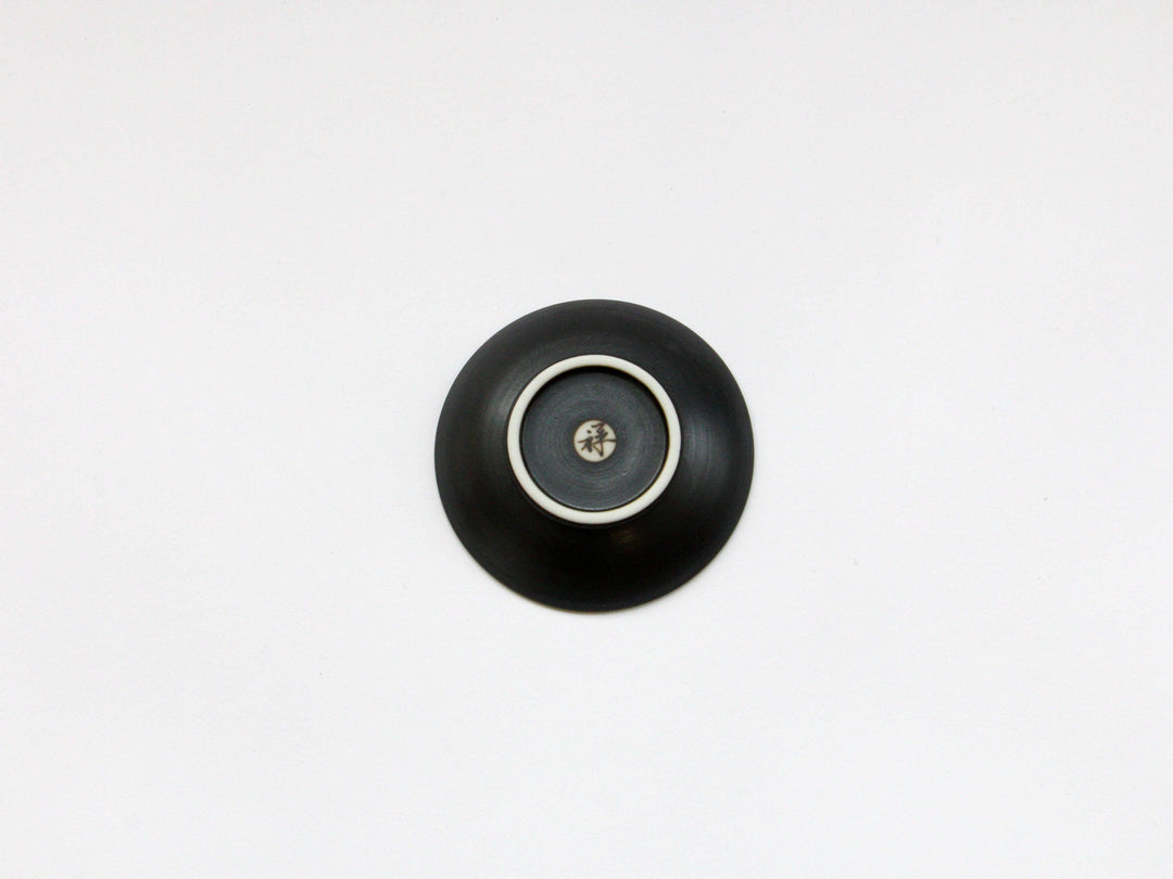 Black ceramic Carving (Japanese) 2.5-Sun Plate Matsu - Crafted By Tamori Pottery