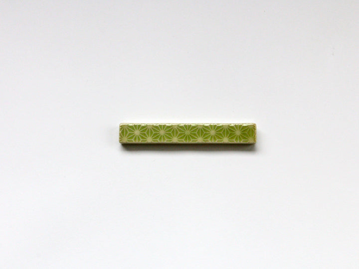 Siskin Glazed Hemp Leaf Carving Long Square Rest - Crafted By Kajiken Seiji