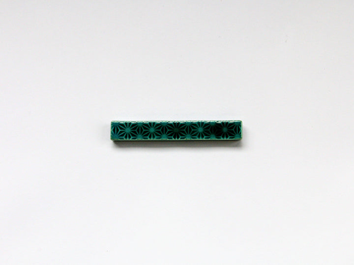 Dark Green Glazed Hemp Leaf Carving Long Square Rest - Crafted By Kajiken Seiji